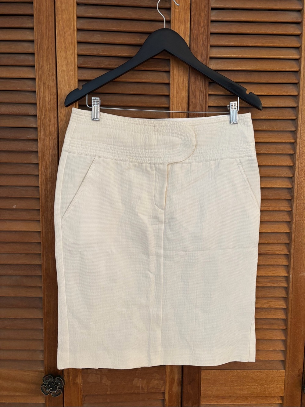 Armani Collezioni Cream Pencil Skirt with Topstitched Waistband size 6